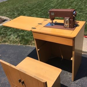 Vintage Domestic Sewing Machine 717-917-9099 call/text only. Local pickup only.